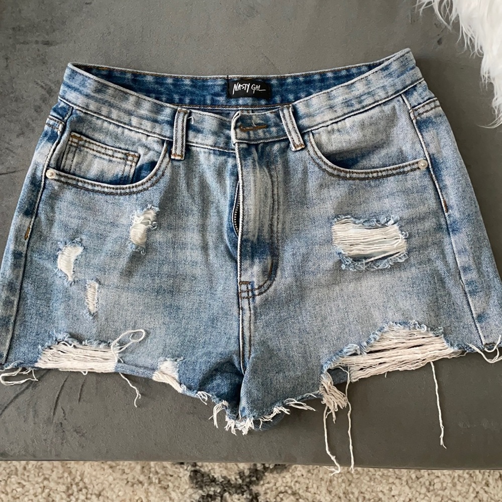 Cutoff Jean shorts